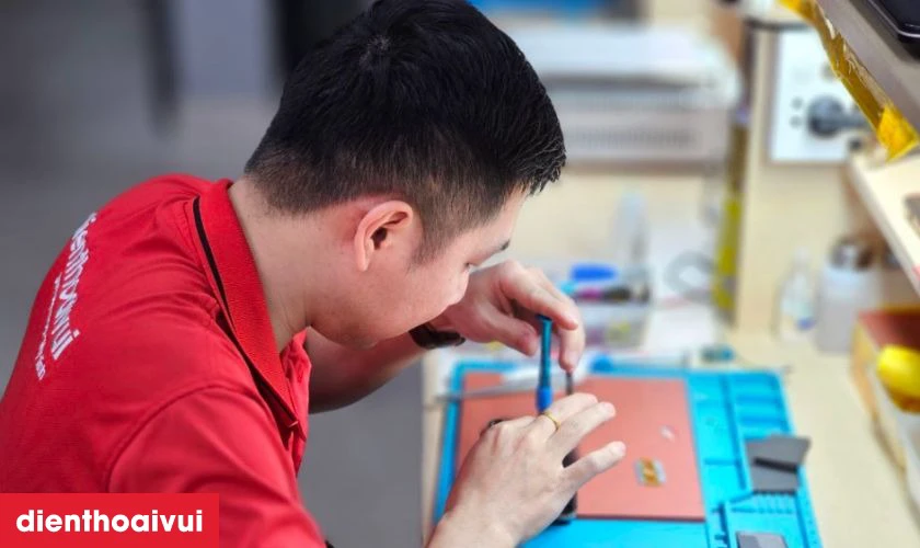 Dịch vụ độ vỏ iPhone 7 l&ecirc;n iPhone 8 gi&aacute; rẻ lấy ngay tại Điện Thoại Vui
