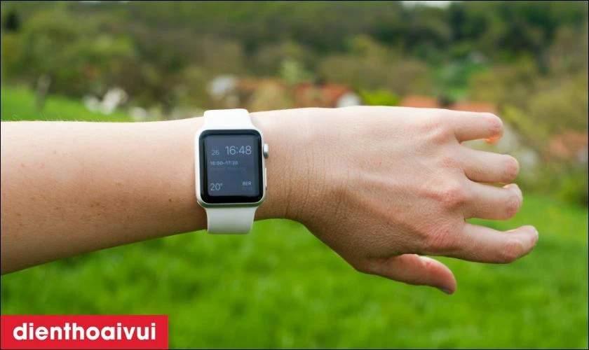 M&agrave;n h&igrave;nh sắc n&eacute;t, chất liệu k&iacute;nh bền bỉ