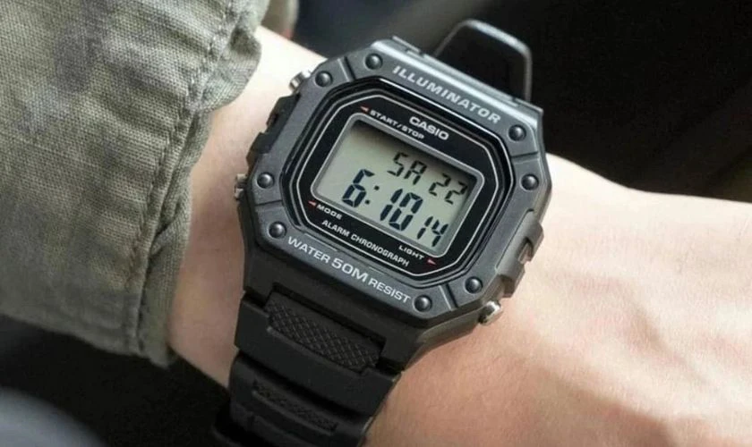 Casio W-218H-1AVDF gây ấn tượng với thiết kế khỏe khoắn