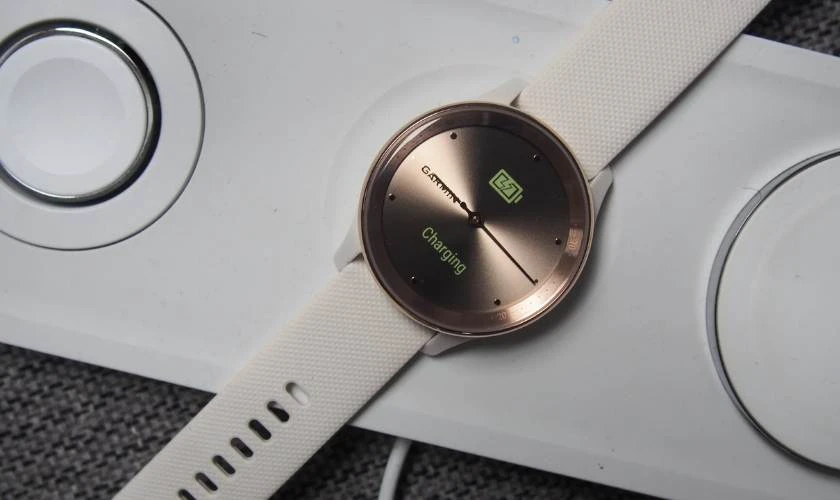 Đồng hồ thông minh Garmin Vivomove Trend