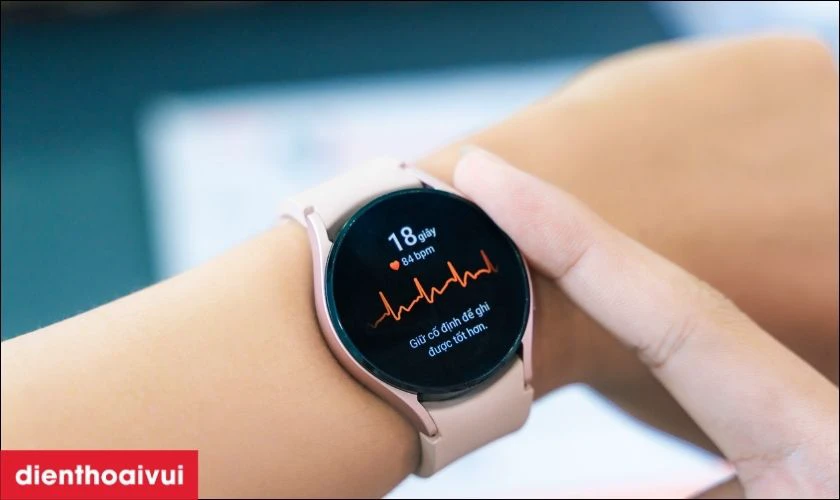 T&iacute;ch hợp t&iacute;nh năng chăm s&oacute;c sức khỏe
