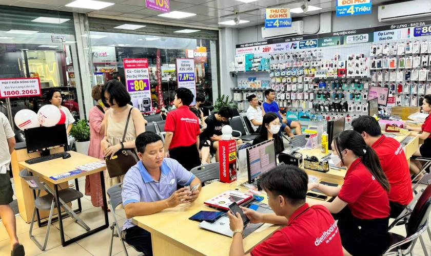 Mua iPhone 15 Pro Max ở đ&acirc;u uy t&iacute;n?