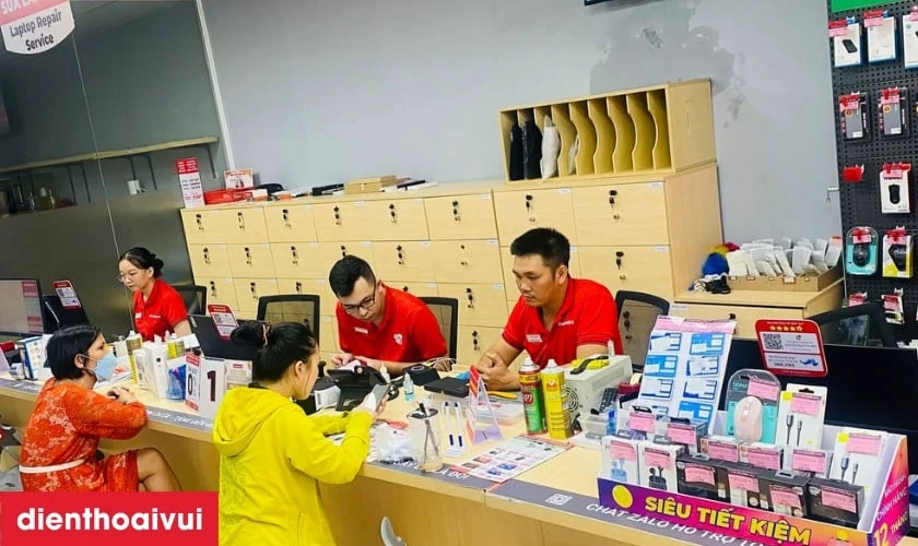 Dịch vụ ép cổ cáp màn hình iPhone 12 Pro Max uy tín, lấy liền tại Điện Thoại Vui