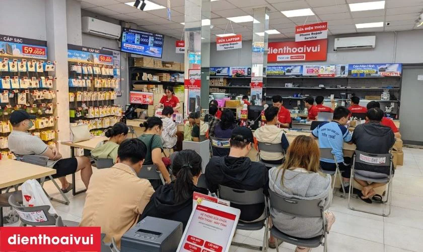 Địa chỉ &eacute;p cổ c&aacute;p m&agrave;n h&igrave;nh ở đ&acirc;u uy t&iacute;n, lấy liền lại TPHCM v&agrave; H&agrave; Nội