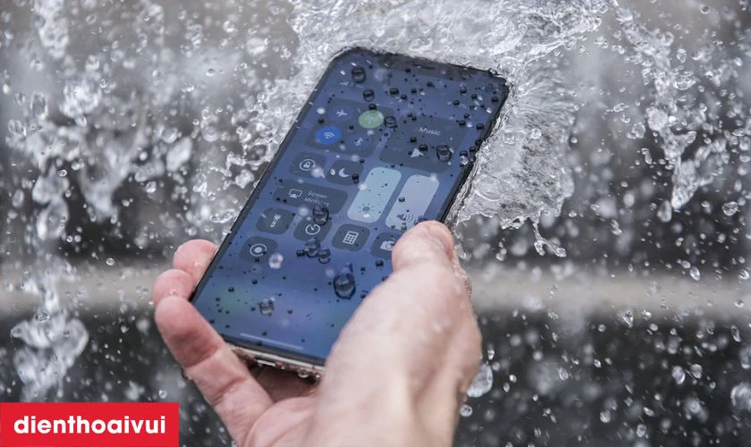 &Eacute;p cổ c&aacute;p c&oacute; bị mất khả năng chống nước kh&ocirc;ng?