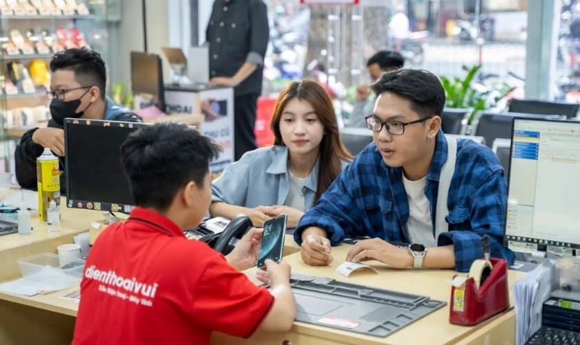 Tiêu chí lựa chọn địa chỉ ép kính Nubia quận 10