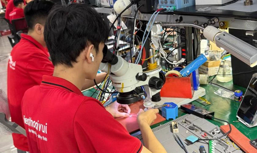 Ép kính Nubia quận Tân Bình