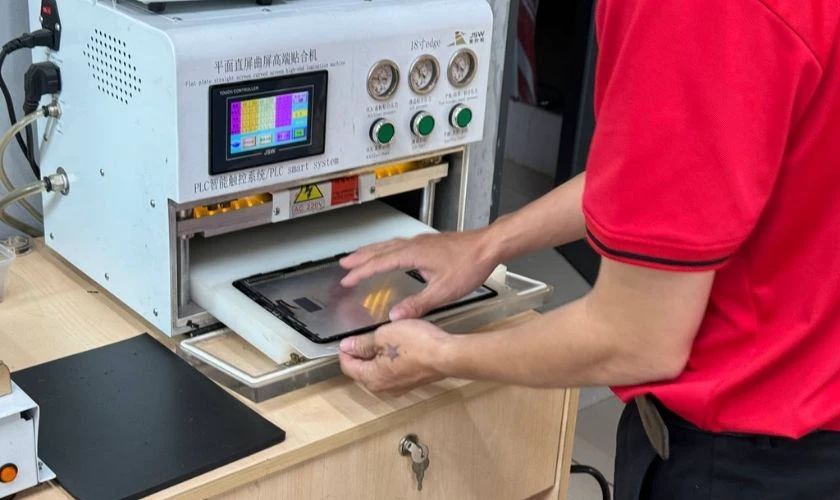 Trình độ kỹ thuật viên và máy móc công nghệ