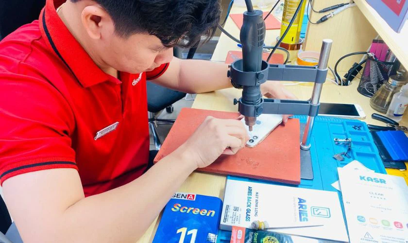 Ép kính Nubia quận Thủ Đức