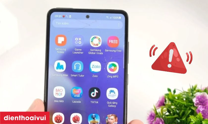 Trường hợp cần thay mặt k&iacute;nh Samsung A72?