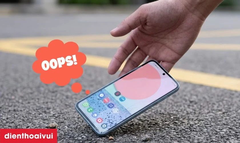 Nguy&ecirc;n nh&acirc;n mặt k&iacute;nh điện thoại Samsung A55 bị vỡ