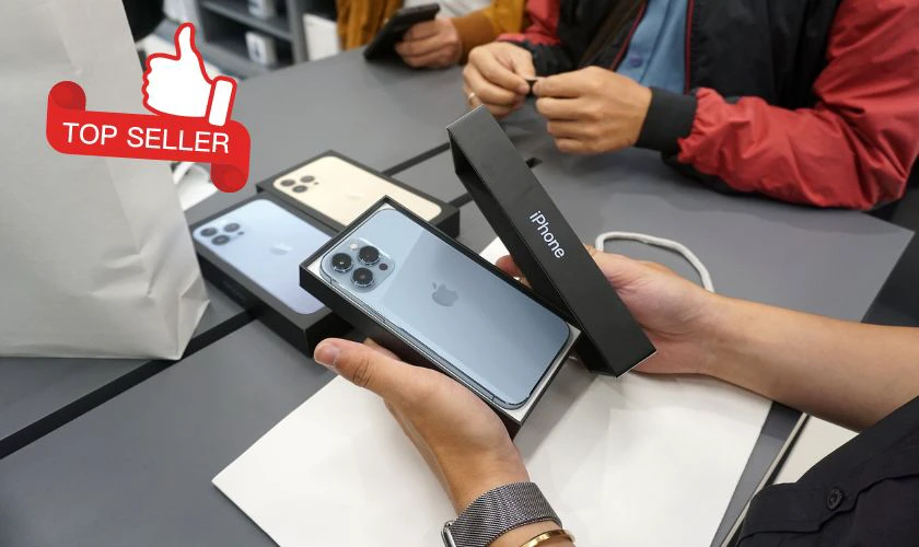 Flagship l&agrave; g&igrave;? Sản phẩm b&aacute;n chạy nhất của thương hiệu