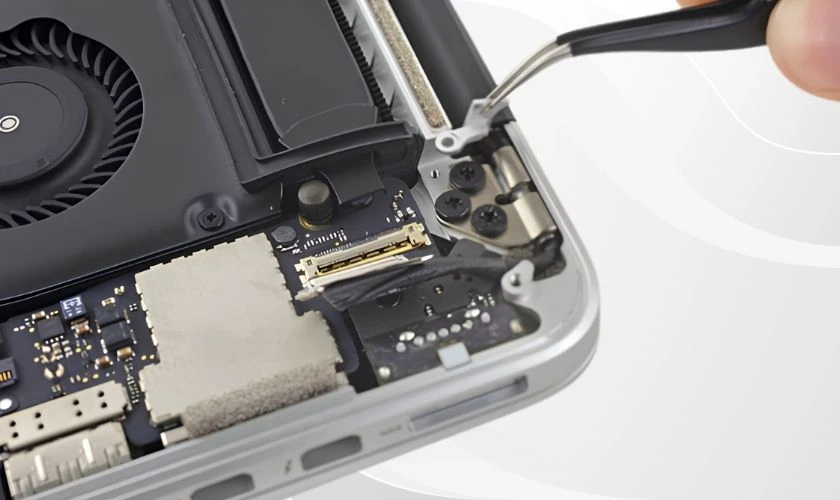 Cách khắc phục lỗi Flexgate MacBook