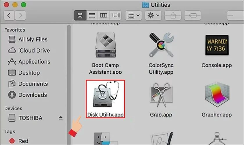 Tiếp theo, t&igrave;m v&agrave; mở Disk Utility