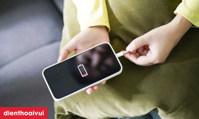 M&aacute;y chỉ hoạt động khi cắm sạc, r&uacute;t sạc l&agrave; tắt nguồn