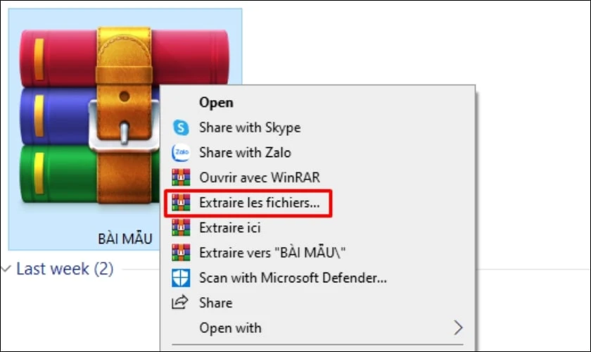 Nhấn chuột phải v&agrave;o file n&eacute;n, sau đ&oacute; chọn Extract file