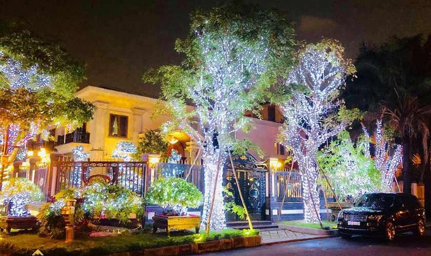 Đ&oacute;n gi&aacute;ng sinh tại phố Ph&uacute; Mỹ Hưng