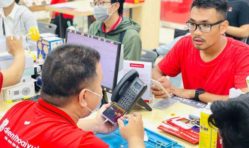 Sửa điện thoại iPhone tại Điện Thoại Vui