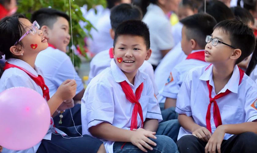 Hình ảnh các em học sinh đáng yêu