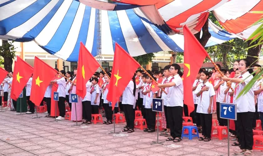 Hình ảnh Back to School không khí rộn ràng xinh