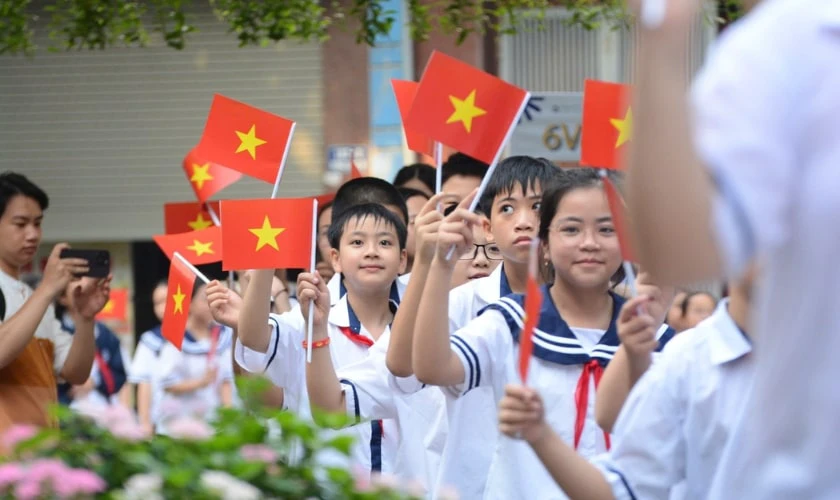 Hình ảnh tựu trường dễ thương cute