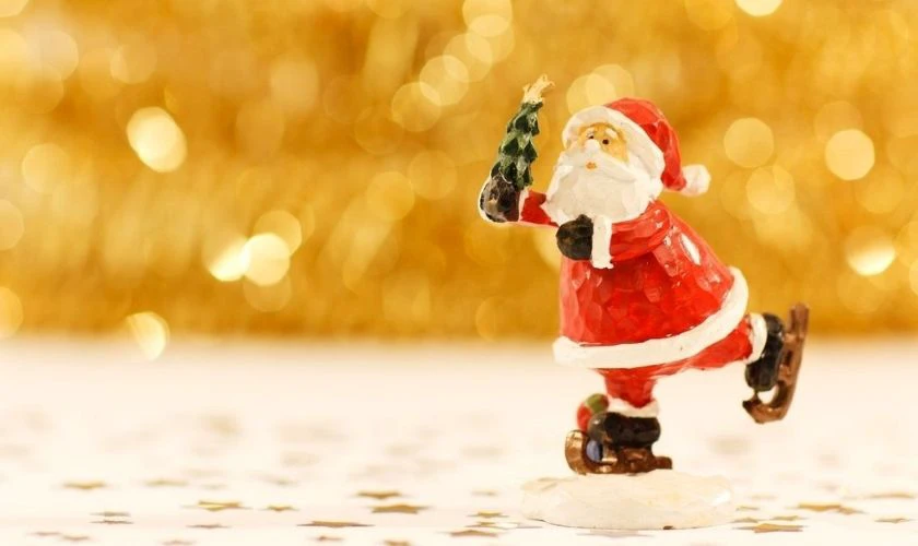 Santa Clound chế t&aacute;c từ gỗ