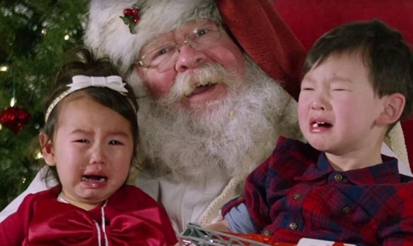 Hoảng loạn tuổi thơ với &ocirc;ng gi&agrave; Noel
