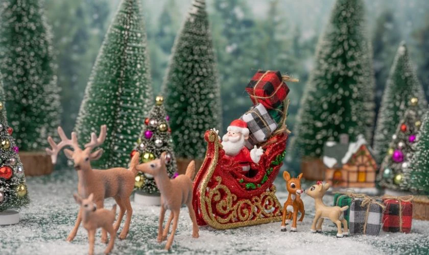 H&igrave;nh ảnh &ocirc;ng gi&agrave; Noel v&agrave; c&acirc;y th&ocirc;ng