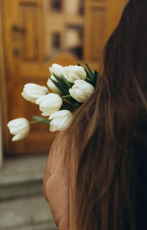 Ảnh b&oacute; hoa Tulip trắng, chill Full HD si&ecirc;u n&eacute;t