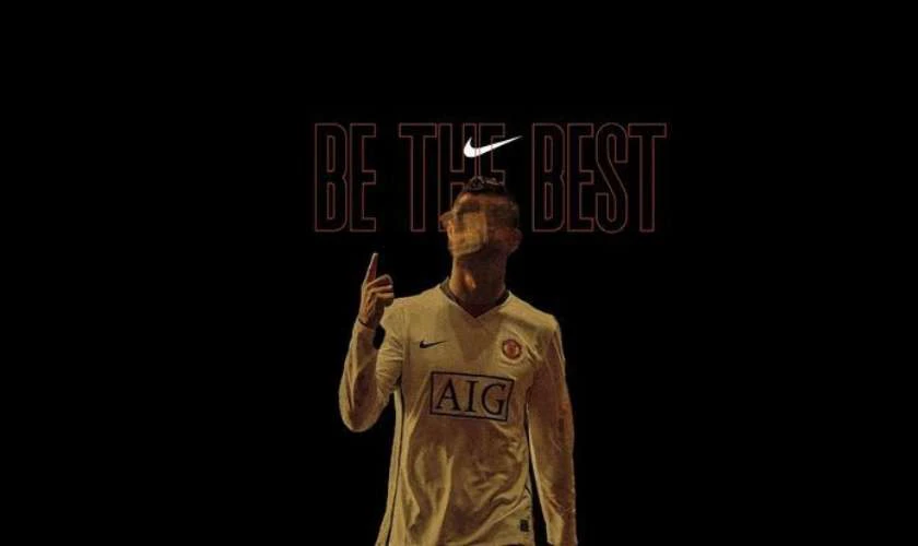 H&igrave;nh nền đen b&oacute;ng đ&aacute; CR7