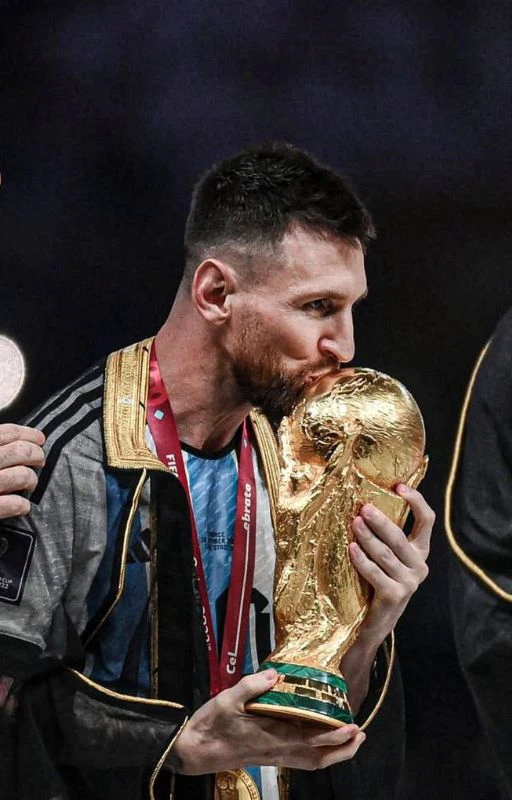 H&igrave;nh nền Leo Messi 4K v&ocirc; địch World Cup cực ngầu