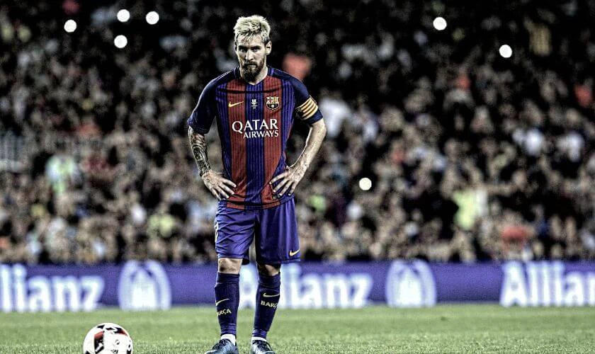 Ảnh nền Lionel Messi đang đ&aacute; b&oacute;ng rất đẹp