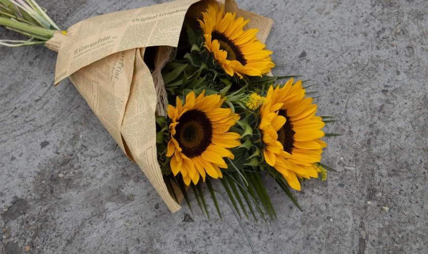Những bó hoa đẹp nhất ngày Valentine với hoa hướng dương