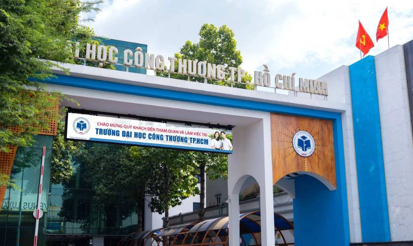 Lưu ý khi đóng Học phí Đại học Công Thương