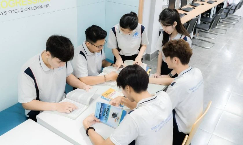 Cách tính học phí Đại học Mở 2025 đơn giản, chính xác