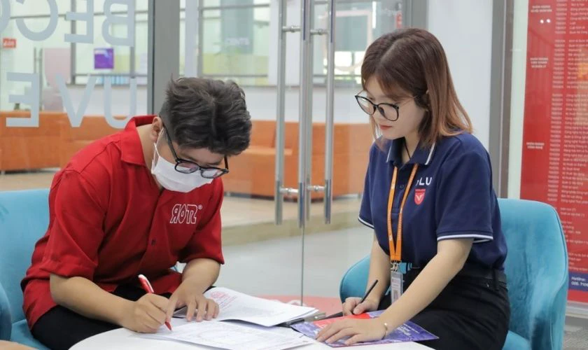 Các khoản chi phí khác ngoài học phí Văn Lang