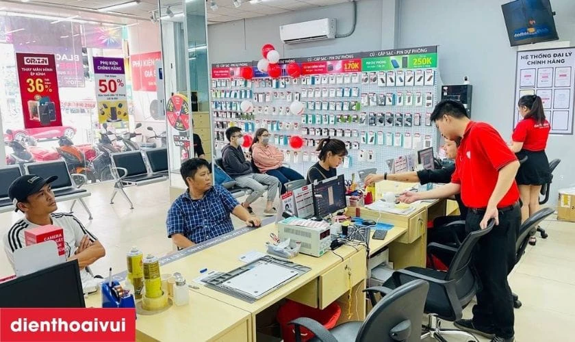 Mua c&aacute;c d&ograve;ng điện thoại iPhone 12 Series ch&iacute;nh h&atilde;ng, gi&aacute; tốt tại Điện Thoại Vui