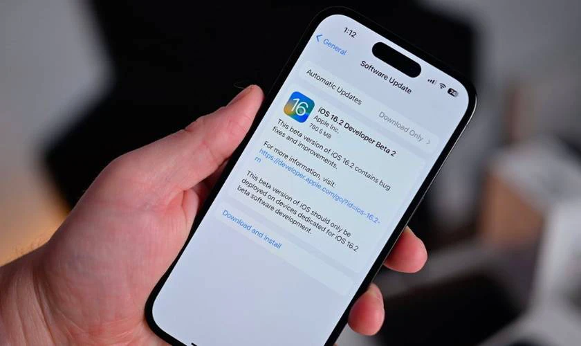 iOS 16.2 c&oacute; hao pin kh&ocirc;ng?