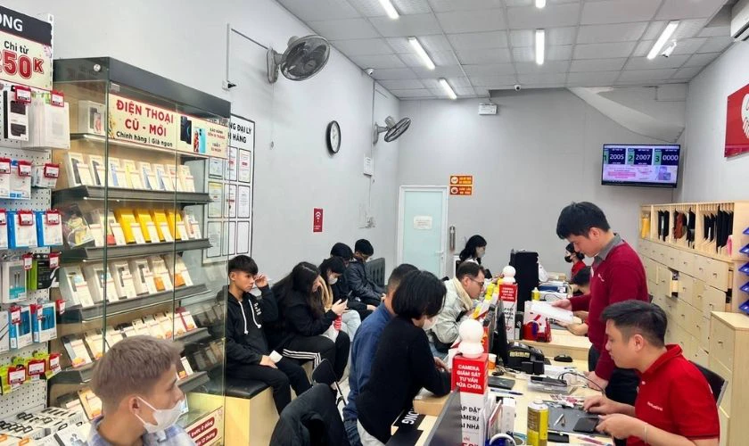 Đến trung t&acirc;m sửa chữa uy t&iacute;n khi iPad bị v&ocirc; hiệu h&oacute;a