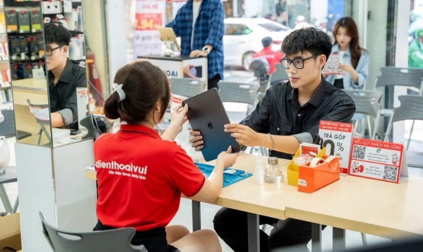 Mang iPad đến các trung tâm sửa chữa uy tín