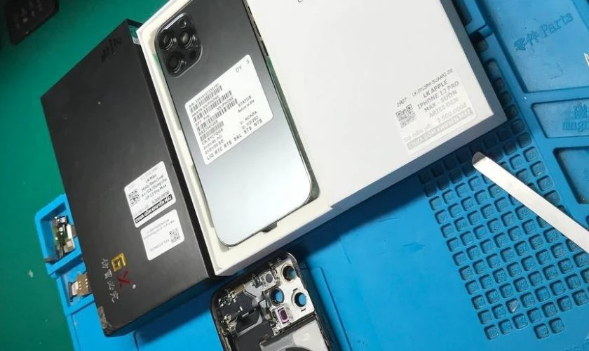 C&oacute; những loại m&agrave;n h&igrave;nh thay cho iPhone 11 n&agrave;o tại Điện Thoại Vui?