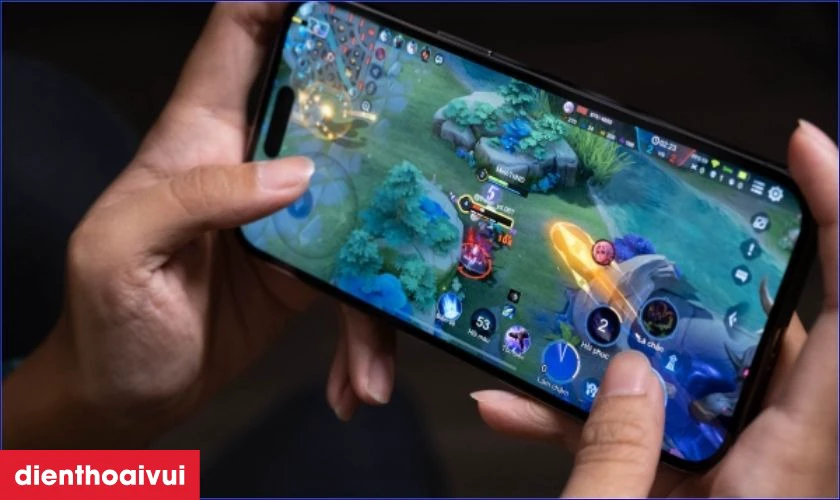 Chơi game tr&ecirc;n điện thoại iPhone 12 128GB cũ đẹp c&oacute; bị giật lag kh&ocirc;ng?