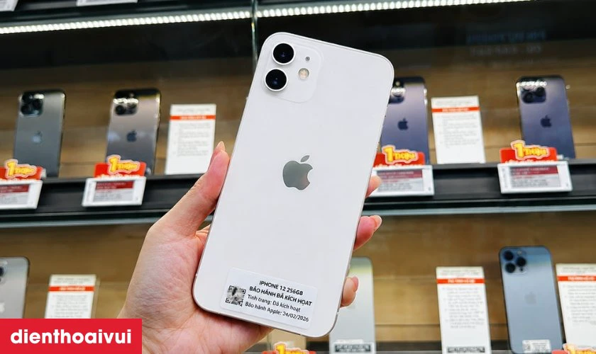 C&oacute; n&ecirc;n mua iPhone 12 256GB bảo h&agrave;nh đ&atilde; k&iacute;ch hoạt kh&ocirc;ng