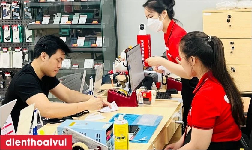 Lợi &iacute;ch khi mua iPhone 12 Pro Max 512GB cũ trầy xước tại Điện Thoại Vui&nbsp;
