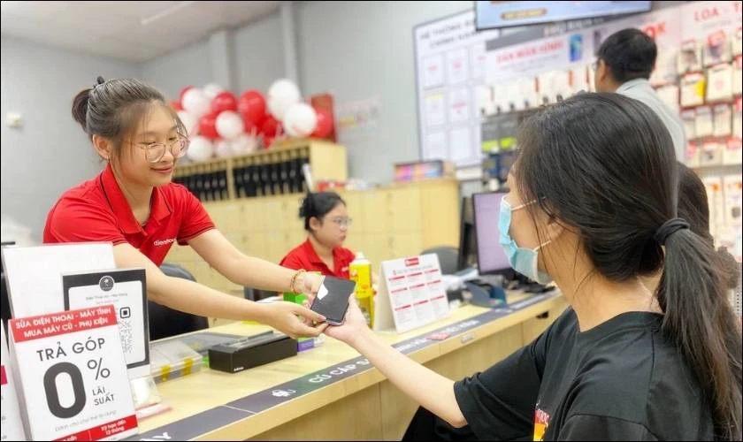 Địa chỉ sửa iPhone 12 Pro Max bị nóng máy uy tín