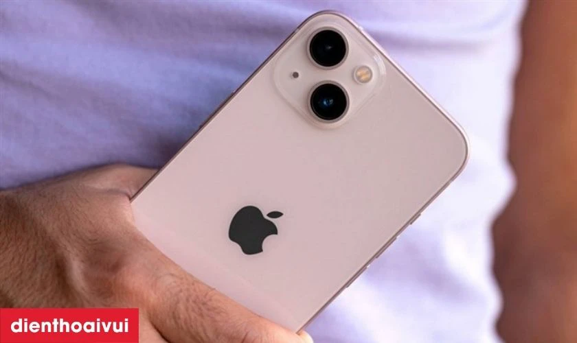 Thiết kế của iPhone 13 128GB cũ đẹp hiện đại