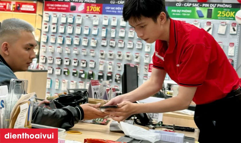 Mua iPhone 13 512GB cũ đẹp tại Điện Thoại Vui c&oacute; được bảo h&agrave;nh kh&ocirc;ng?&nbsp;
