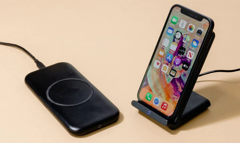 iPhone 13 Pro có sạc không dây hay không?