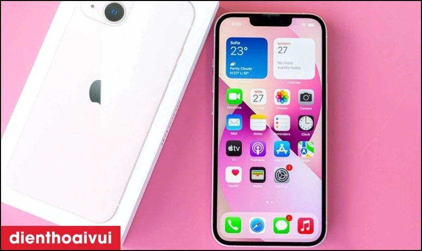 M&agrave;n h&igrave;nh OLED sắc n&eacute;t với độ ph&acirc;n giải 1080 x 2340 Pixels&nbsp;