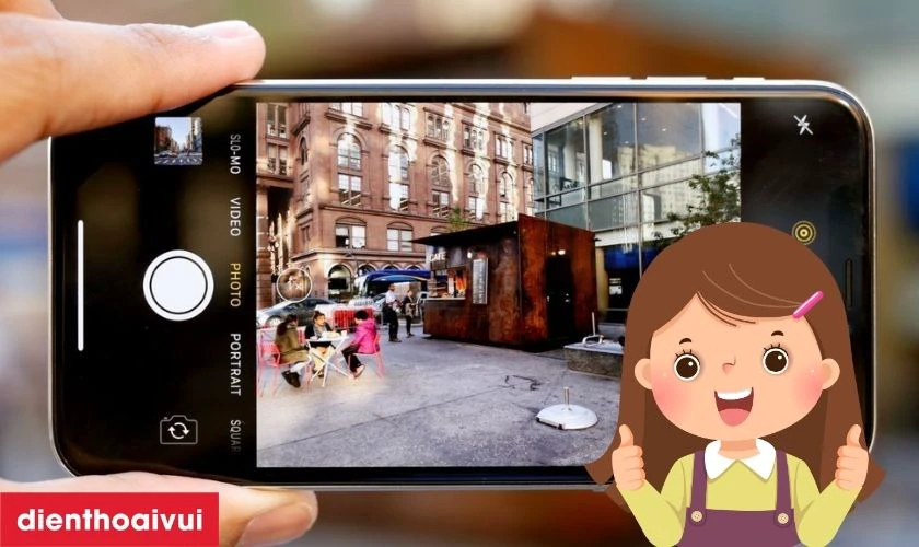 Cụm 3 camera 12MP chụp ảnh chất lượng